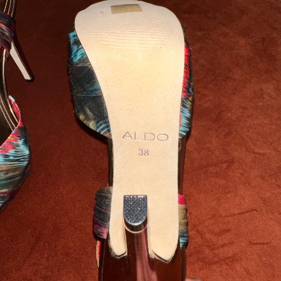 ALDO Heels Womens Size 7.5 Green Red Platform Strappy Stiletto Colorful - Picture 3 of 8